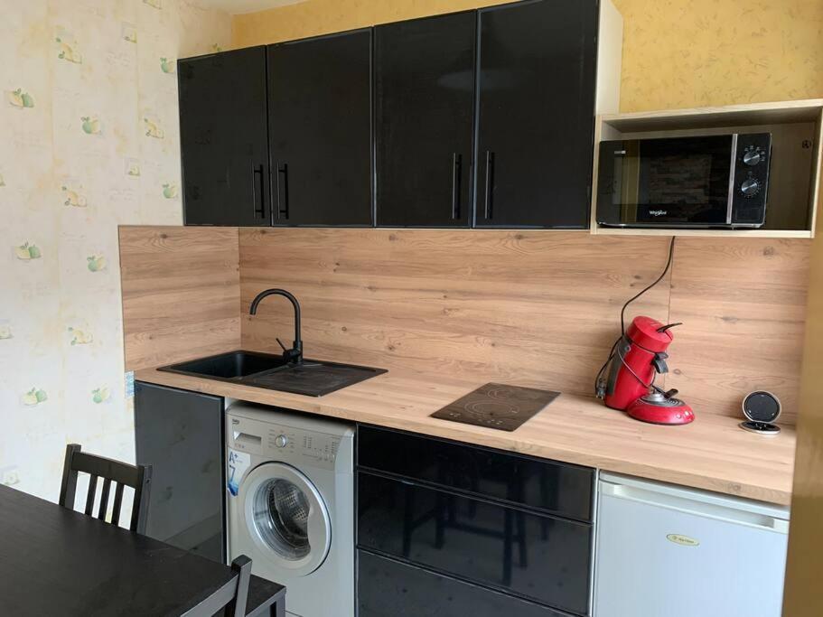 Appartement confortable et tranquillité assurer Tours Exterior foto